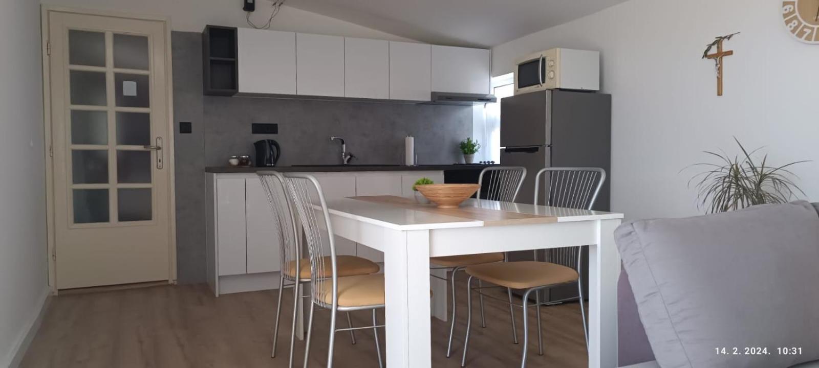 וודיצה Apartman Jasmina מראה חיצוני תמונה
